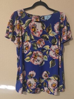 Floral Blue Short-Sleeve Blouse